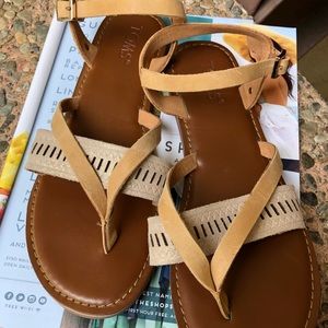 Toms Sandal Size 7W
